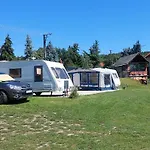 Gaestehaus Kathi Gyenescamping Wohnwagen Knaus 1 Rechts *