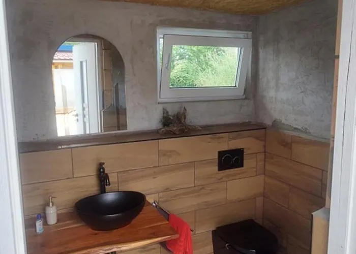 Gyenescamping Wohnwagen Knaus 1 Rechts * Gyenesdiás